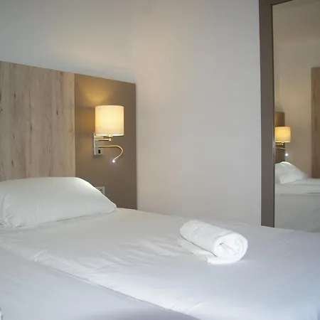 La Cabanya Guest house Setcases